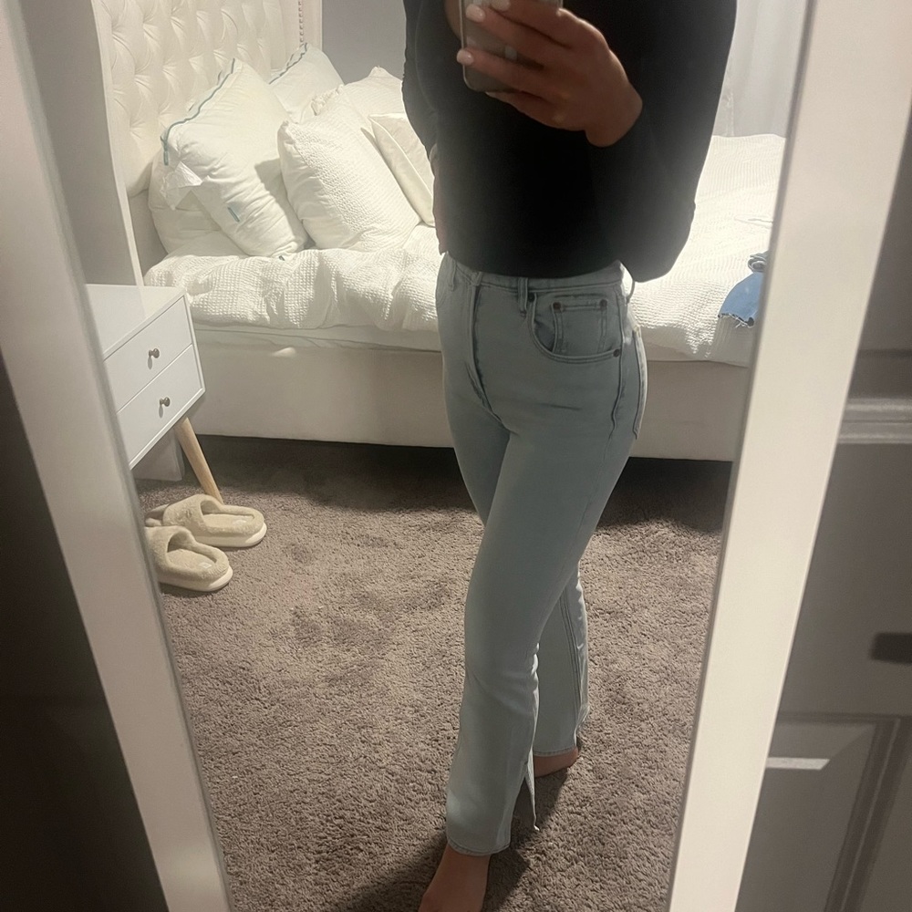 NWT Abercrombie Ultra High Rise Slim Straight jeans size 000 XS/Size 23 - Picture 6 of 6